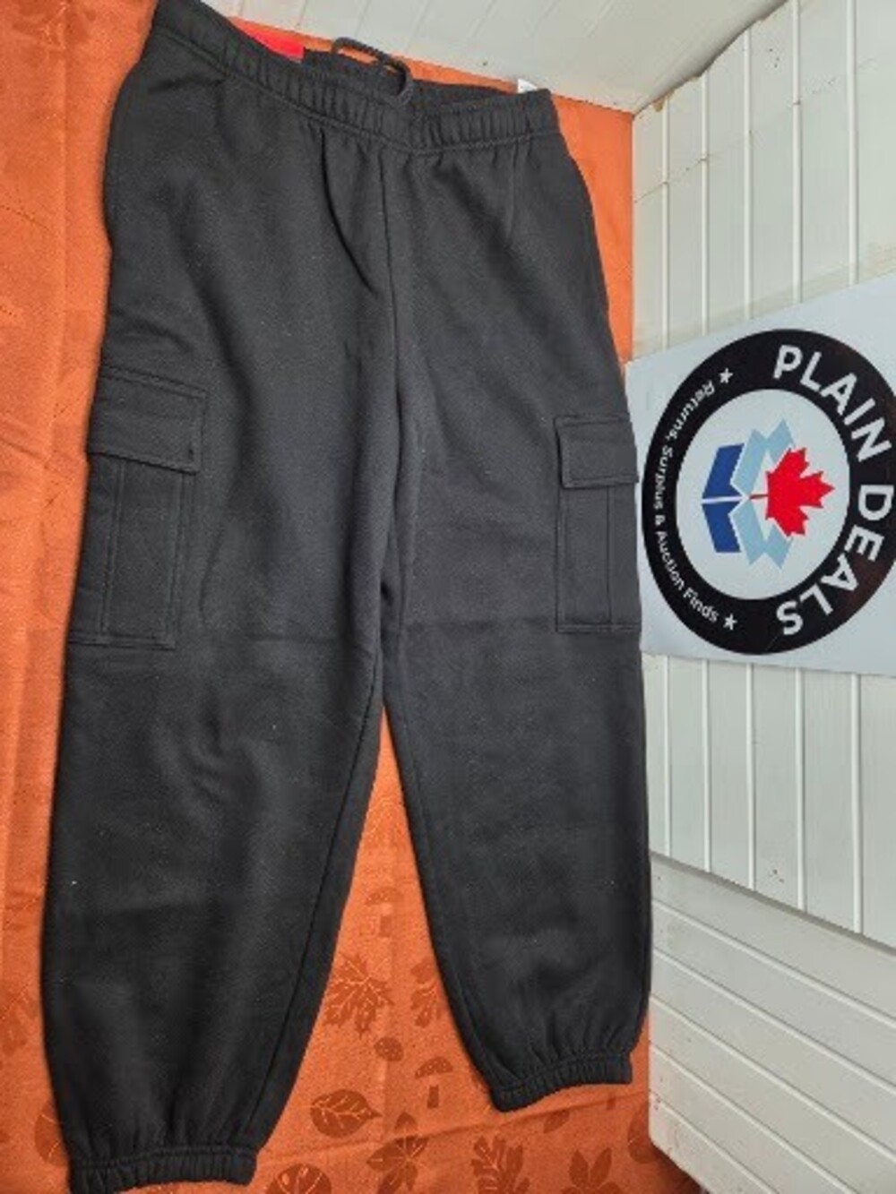 Tuff Athletics Women's Fleece Cargo Joggers with Flap Pockets, Black, Size Mediu